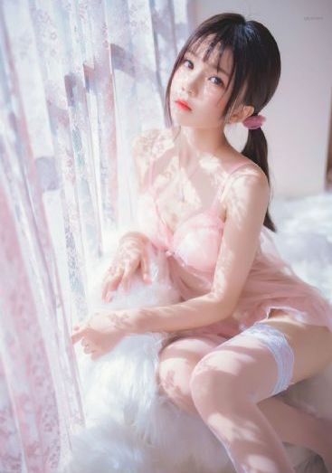 国产极品高颜值大学美女_4K在线观看