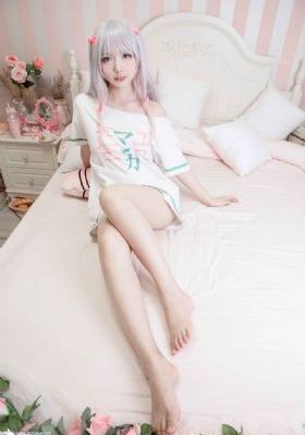 欧美大牌羊绒格子大衣_剧情片手机在线观看