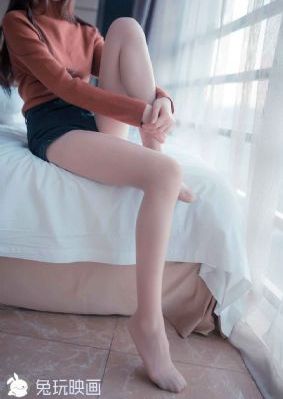 欧美条纹连衣裙_蓝光在线观看