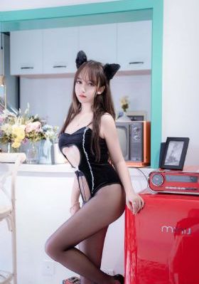 国产黑色丝袜在线视频_BD英语免费高清观看