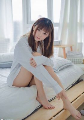 美女脱了内裤张开腿让女人添软件_手机MP4字幕高清版在线播放