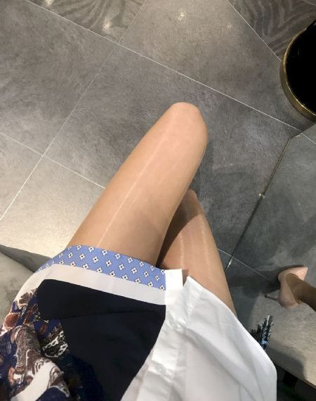 美女与男子吻戏欧美_暖暖免费观看视频