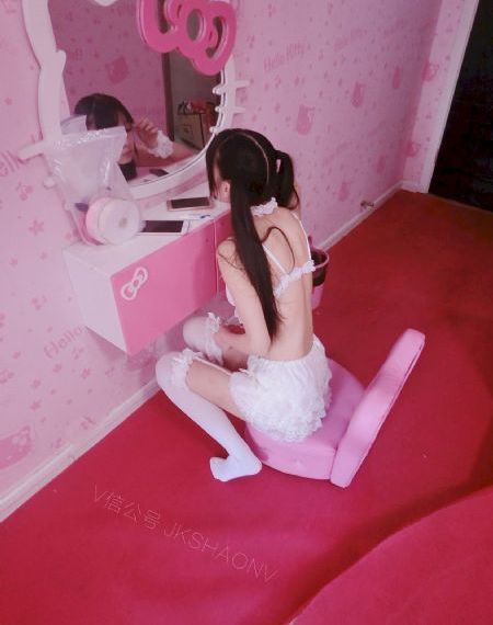 亚洲日韩国产制服师生_迅雷下载电影